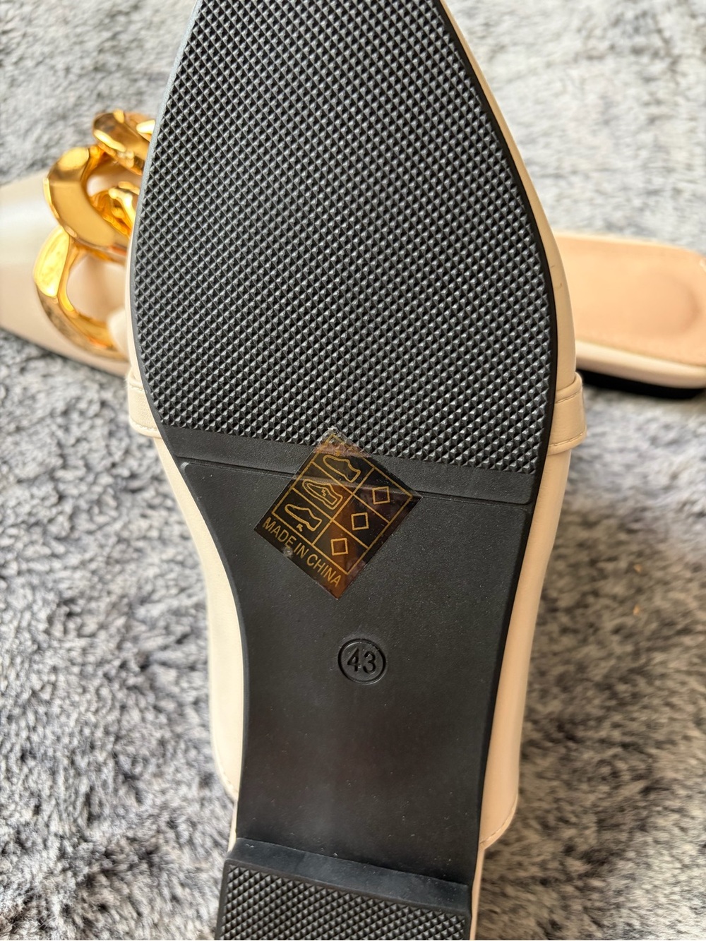 Pointed Toe Chain Mules in Cream EU 43 Like New - Picture 4 of 4